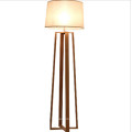 Vente chaude moderne cadre en bois tissu abat-jour lampadaire led coin fantaisie lampadaire